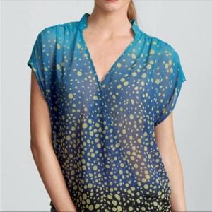 Cabi #344 Blue and Gold Bubbles Wrap Front Sheer Top, EUC, Medium, MSRP $74
